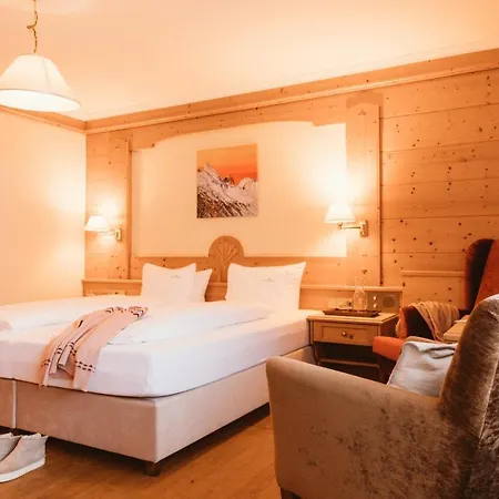 Gartenhotel Linde 4 Sterne Superior 4* Ried im Oberinntal