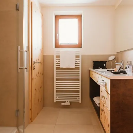 Gartenhotel Linde 4 Sterne Superior 4* Ried im Oberinntal