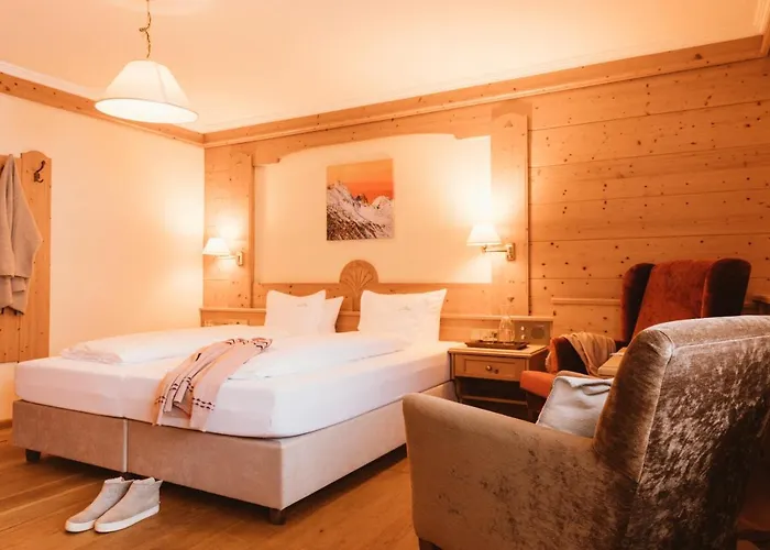 Gartenhotel Linde 4 Sterne Superior 4* Ried im Oberinntal