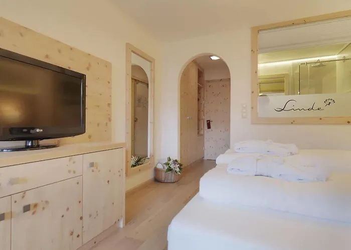 Gartenhotel Linde 4 Sterne Superior Hotel Ried im Oberinntal