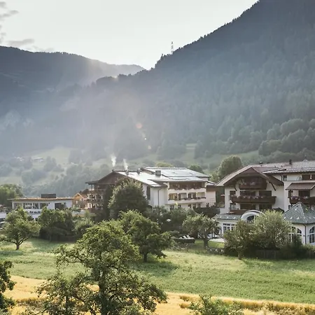 Gartenhotel Linde 4 Sterne Superior 호텔 4*