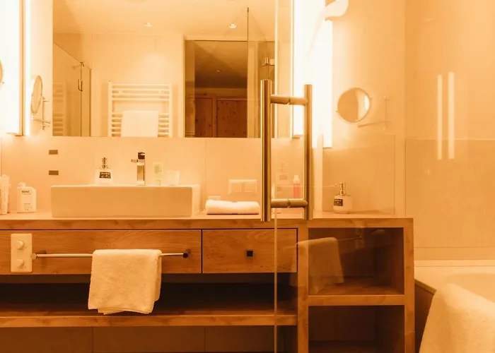 酒店 Gartenhotel Linde 4 Sterne Superior 奥伯林塔尔的里德