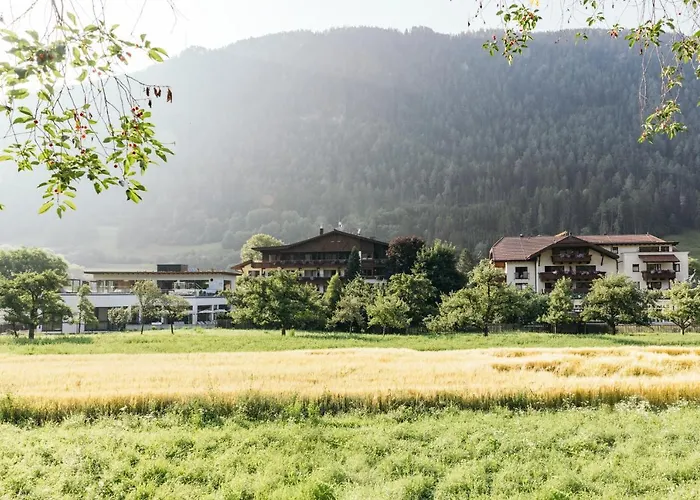 Gartenhotel Linde 4 Sterne Superior 酒店 4*